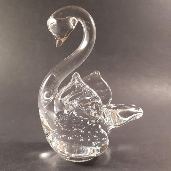 Vintage Large glass Swan paperweight/figurine - Picture 1 of 8